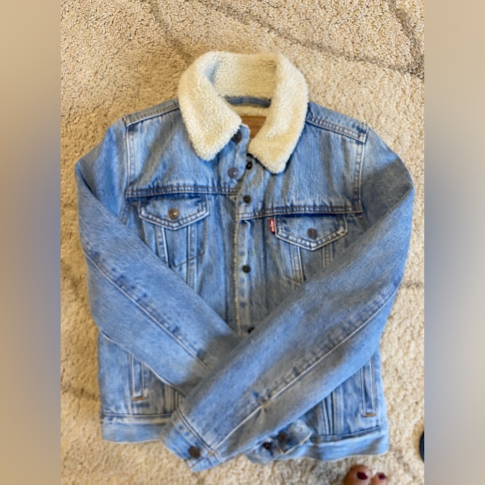 Woman’s Levi’s denim jacket